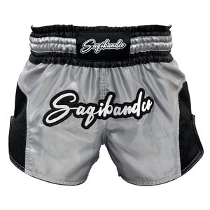 Shorts de Muay Thai Argentés et Noirs Premium – Shorts de Boxe Thaïlandaise Extensibles, Séchage Rapide et Respirants pour des Performances d'Élite - Product Image 1