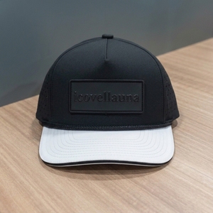 Gorra de Golf Personalizada de 5 Paneles, Estructurada, con Visera Precurvada, Corte Láser, Perforada, Tejida, Bordada, OEM, ODM, MOQ Bajo - Product Image 1