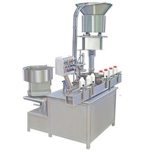 Machine de remplissage, de bouchage et de capsulage volumétrique automatique électrique contrôlée par PLC pour bouteilles de sirop, produits nutraceutiques et fûts, haute vitesse - Product Image 4