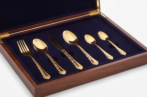 Ensemble de couverts élégants en or, finition miroir, compatibles lave-vaisselle, pour les tables de mariage - Product Image 6