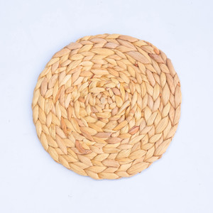 Natural Water Hyacinth Placemat – Hand-Woven Round Coaster in Nordic Decor Style - Product Image 4