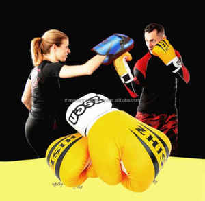 2025 unisexe professionnel étanche évacuation de l'humidité en cuir PU gants crochet boucle fermeture conception personnalisée pour hommes femmes boxe - Product Image 4