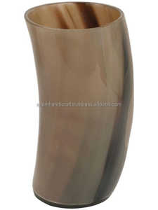 Tasse à boire en corne naturelle sculptée à la main, style animal antique, personnalisée, exquise, vintage, ours buvant un koi, parfaite pour les affaires - Product Image 2