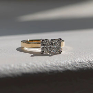 Anillo de Compromiso con Diamante Cultivado en Laboratorio, Corte Radiante, en Oro Amarillo de 10K/14K/18K, Anillo de Boda Clásico con Diamante Radiante para Mujer - Product Image 1