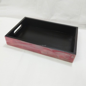 Plateau moderne en bois et résine avec motif tourbillonnant artistique, plateau de service polyvalent pour la présentation de nourriture et de boissons, décoration de la maison - Product Image 3