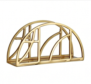 Porte-serviettes en métal plaqué or de qualité supérieure avec un design classique et moderne, parfait pour des tables élégantes et une décoration raffinée - Product Image 1