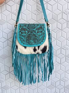 Hermosa Bolsa de Hombro de Cuero con Flecos de Piel de Vaca, Diseño 2026, Hecha a Mano con Tallado y Detalles en Turquesa, Estilo Western - Product Image 4