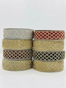 Ribete de encaje bordado de lujo con pedrería multicolor y bordes de cristal con trabajo manual pesado para vestido de novia y sari al por mayor - Product Image 3