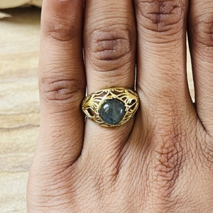 Anillo Vintage de Latón Chapado en Oro con Filigrana de Vid y Labradorita, Diseño Botánico Hueco, Anillo Artesanal al por Mayor, Favorito del Mercado - Product Image 6