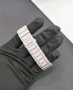 Reloj de pulsera de alta gama con diamantes de moissanita estilo japonés, el más vendido, ideal para regalo de lujo, disponible a un precio asequible. - Product Image 1