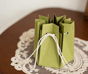 Caja de Regalo Ecológica con Asa, Personalizable con Logotipo, de Cartón Rígido, Deslizable - Product Image 6