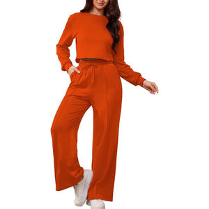 Ensemble de survêtement décontracté pour femmes avec pantalon de jogging à taille élastique et sweat-shirt court, vêtements d'entraînement fitness, fabricant sur mesure - Product Image 5