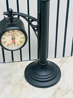 Reloj de Estilo Moderno, de Doble Cara, Hecho a Mano, con Relieve, de Aluminio, Portátil, para Calle, Estación de Tren, Escritorio y Decoración de Repisa