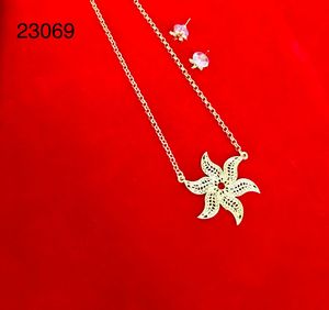 ชุดเครื่องประดับ MOLL JEWELLERS สไตล์อินเดียทันสมัย ชุบทอง 24K ทำจากโลหะผสมสังกะสี ประดับดอกไม้และเพชรซิร์คอน เหมาะสำหรับผู้หญิง เป็นของขวัญสำหรับงานหมั้นหรืองานแต่งงาน-Third - Product Image 4