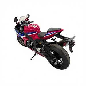 Moto sportive authentique d'occasion en excellent état, Honda CBR1000RR Fireblade 2025, 1 000 cm³, refroidissement liquide, quatre cylindres en ligne, quatre temps, moto de course - Product Image 1
