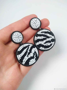 Bijoux en coton perlé faits à la main, motif crocheté classique léger multicolore avec perles de rocaille, vente en gros de mode de créateur - Product Image 4