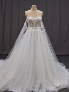 Elegante Vestido de Novia de Gala con Manga Larga y Cuello en V, Bordado de Encaje, Tul, Cintura Asimétrica de Princesa y Espalda Ilusoria Descubierta - Product Image 4