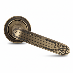 Poignée de porte en laiton antique Linea Regia avec gravure royale élégante, levier de designer de luxe pour portes intérieures, usage domestique et professionnel - Product Image 1