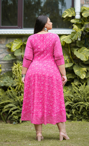 ชุดเดรสคลุมท้องแบบ Anarkali สีชมพูพิมพ์ลาย Bandhej คุณภาพสูง ไซส์ใหญ่ ผ้าเรยอน คอปก แขนสามส่วน ยืดหยุ่นได้ - Product Image 6