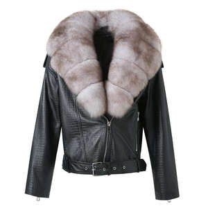 Chaqueta de Motociclista de Lujo para Mujer con Cuello Grande de Piel |   Ropa de Invierno Transpirable con Relleno de Algodón Tejido |   Personalizable por OEM - Product Image 1