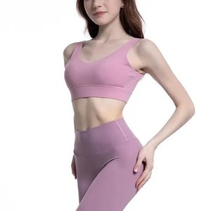 Soutien-gorge de sport pour femme, nouveau design, toutes tailles et couleurs disponibles, pour la gym, le fitness et les entraînements. - Product Image 3