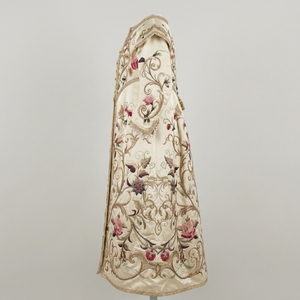 Robe de clergé en soie brodée à la main, ornée de fils d'or, vêtement liturgique traditionnel d'église, robe cérémonielle florale - Product Image 2