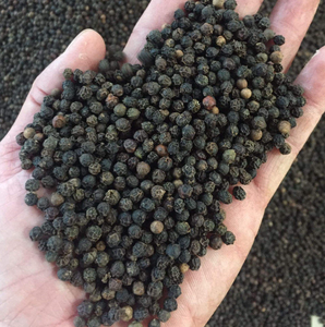 Dried White / Black Pepper Whole - Product Image 6