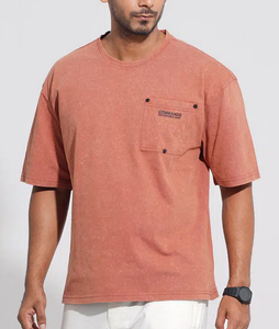 T-shirt tricoté pour homme, coupe oversize à épaules tombantes, 100% coton épais 240 GSM, délavé à l'acide, avec poche, logo personnalisé, marque, best-seller - Product Image 1