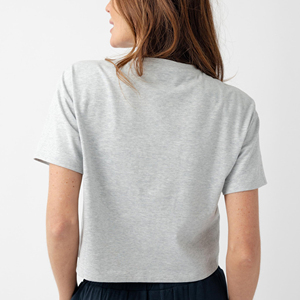 T-shirt court pour femme style streetwear à prix abordable – Tissu léger et confortable, qualité supérieure, vêtement décontracté et tendance - Product Image 2