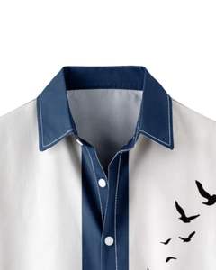 Chemise boutonnée à manches courtes personnalisée avec imprimé palmiers et oiseaux bleus et blancs, vêtements de plage décontractés pour hommes, fabricant OEM sur mesure en gros - Product Image 5