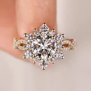 Anillo de compromiso con diamantes redondos en engaste de racimo, 3.15 quilates, anillo de boda de diamantes cultivados en laboratorio, joyería, anillo de eternidad de oro vermeil de 14k - Product Image 1