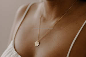 Collar de disco de Plata de Ley 925, oro martillado a mano - Product Image 2