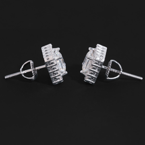 Boucles d'oreilles clous en moissanite taille émeraude, pavé de pierres, avec halo carré, bijoux de luxe, cadeau pour femme - Product Image 6