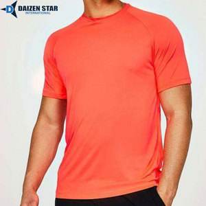 Camiseta Deportiva de Manga Corta para Hombre, Negra, 100% Poliéster, Secado Rápido, Corte Ajustado, Cuello Redondo, Color Sólido, Informal - Product Image 5