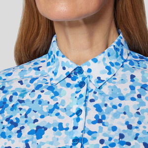 Nouvelle conception, vêtements décontractés à la mode, tissu en toile respirant tricoté par sublimation pour femmes, logo personnalisé imprimé sur la chemise - Product Image 5