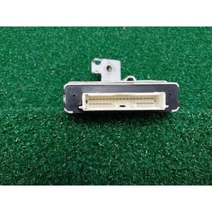 ES Usado: ECU y Módulos de Computación 8994033090 - Product Image 3