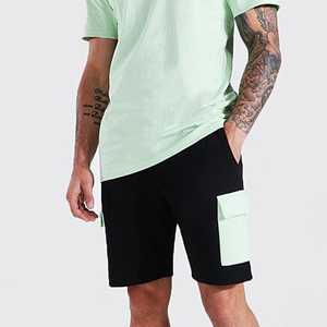 Conjunto de Camiseta de Algodón Verde Menta para Hombre con Pantalones Cortos Cargo Negros, Ropa Casual Transpirable para Verano - Product Image 6