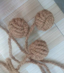 Bolas de Fibra de Coco Natural Ecológicas para Gatos - Juguetes Masticables Sostenibles para Mascotas Hechos en Vietnam - Product Image 4