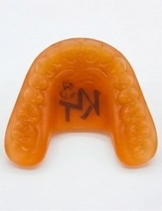 Protège-dents KLTW INT'L en PVC/caoutchouc/EVA jaune, durable, respirant, écologique, haute élasticité, pour l'entraînement de boxe, équipement de protection - Product Image 6