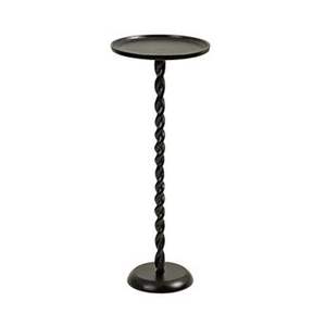 Mesa auxiliar de metal hecha a mano, preparada para hogares modernos, que muestra una artesanía única, calidad confiable y una silueta atractiva. - Product Image 4