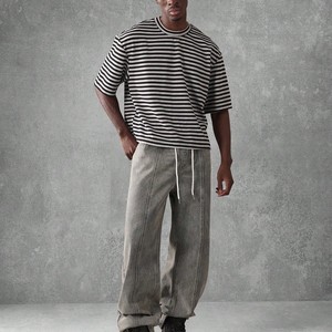 Camisetas Oversize a Rayas de Corte Holgado para Hombre, 220 g/m² Algodón, Hombro Caído, Estilo Casual Urbano, Cuello Redondo, Venta al por Mayor - Product Image 3