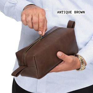 Bolsa de Viaje de Cuero para Cosméticos y Artículos de Aseo, Hecha a Mano con Cuero Vacuno Auténtico, Modelo LTB-0048 - Product Image 4