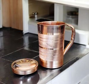 Ensemble de carafes en cuivre pour une esthétique de repas en plein air haut de gamme, ensemble de service d'eau en métal avec verres, durable, réutilisable, pour la cuisine et la salle à manger. - Product Image 3