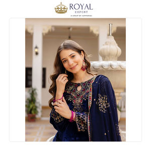 Traje Salwar Pakistaní de Terciopelo Tradicional de Último Diseño con Hermoso Bordado para Mujer, Venta Exclusiva para Fiestas - Product Image 2