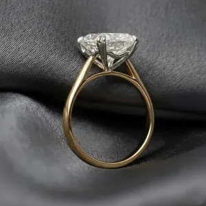Bague de fiançailles et de mariage classique en or blanc 14 carats avec diamant de laboratoire 3,00 carats taille coussin, sertissage cathédrale, clarté VS1 - Product Image 2