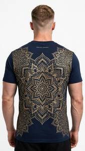 ONETEN APPAREL Camiseta de manga corta azul marino para hombre, cuello redondo, estampado geométrico de mandala dorado - Product Image 3