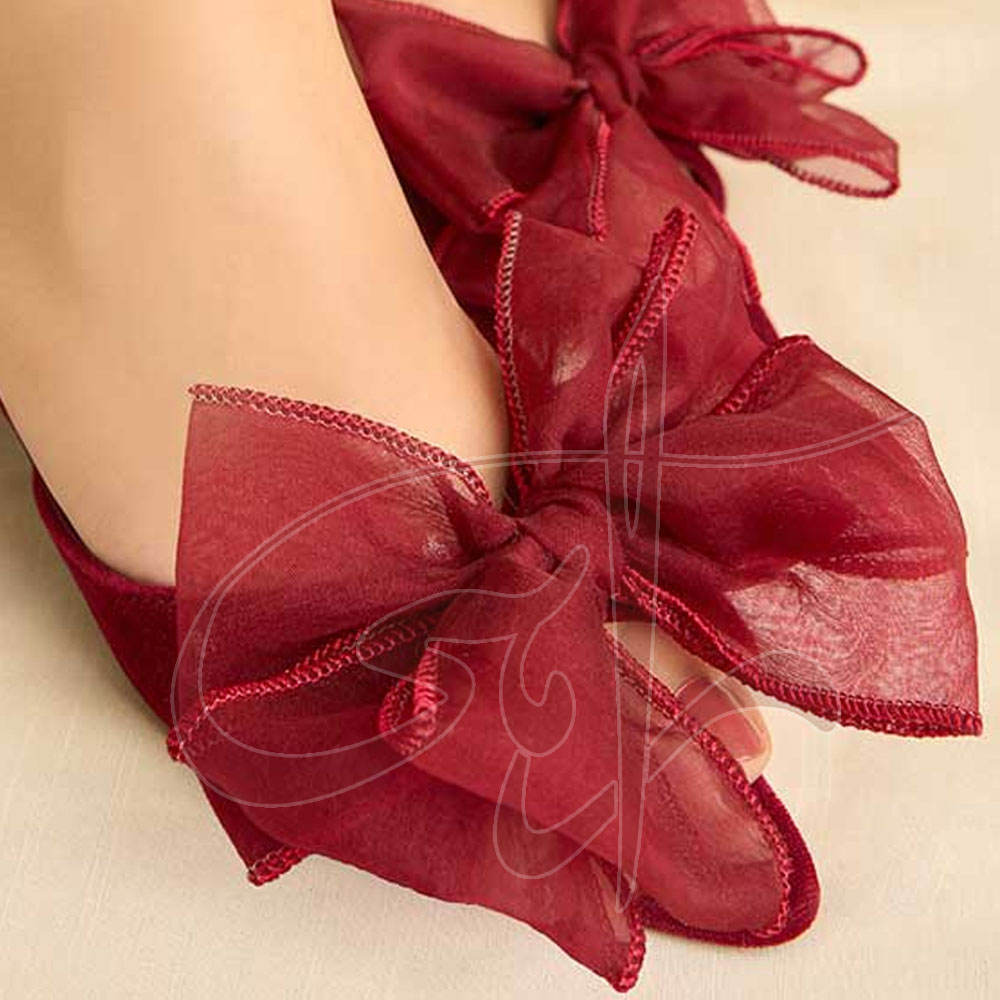 สีแดงเลือดหมู