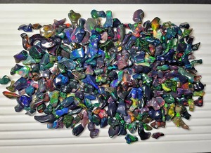 Opales éthiopiennes naturelles brutes, noires, irrégulières, polies, opalescentes, taille libre, pour la fabrication de bijoux, Mehradjuddin - Product Image 5