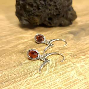 Boucles d'oreilles en grenat rouge naturel, argent sterling 925, plaqué or facetté, sans nickel, bijoux non traités pour femmes - Product Image 3