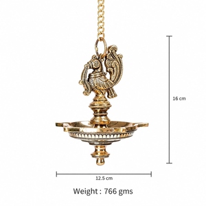 Bhimonee Decor |   Diya suspendu en laiton artisanal en forme de paon |   Lampe à huile traditionnelle à 5 mèches |   Finition antique |   Temple ethnique Pooja | | - Product Image 2